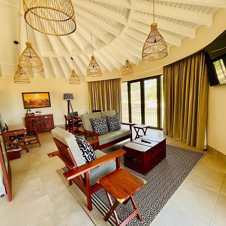 Hwange Safari Lodge Dete Eksteriør bilde