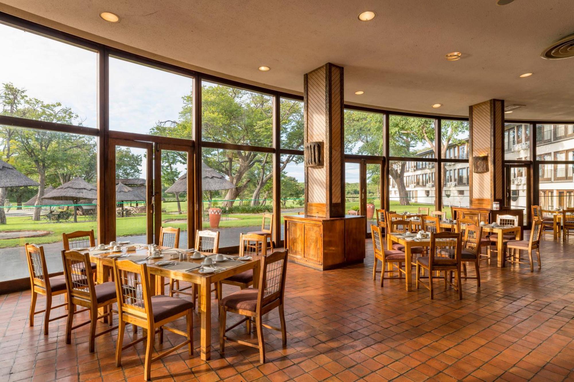 Hwange Safari Lodge Dete Eksteriør bilde